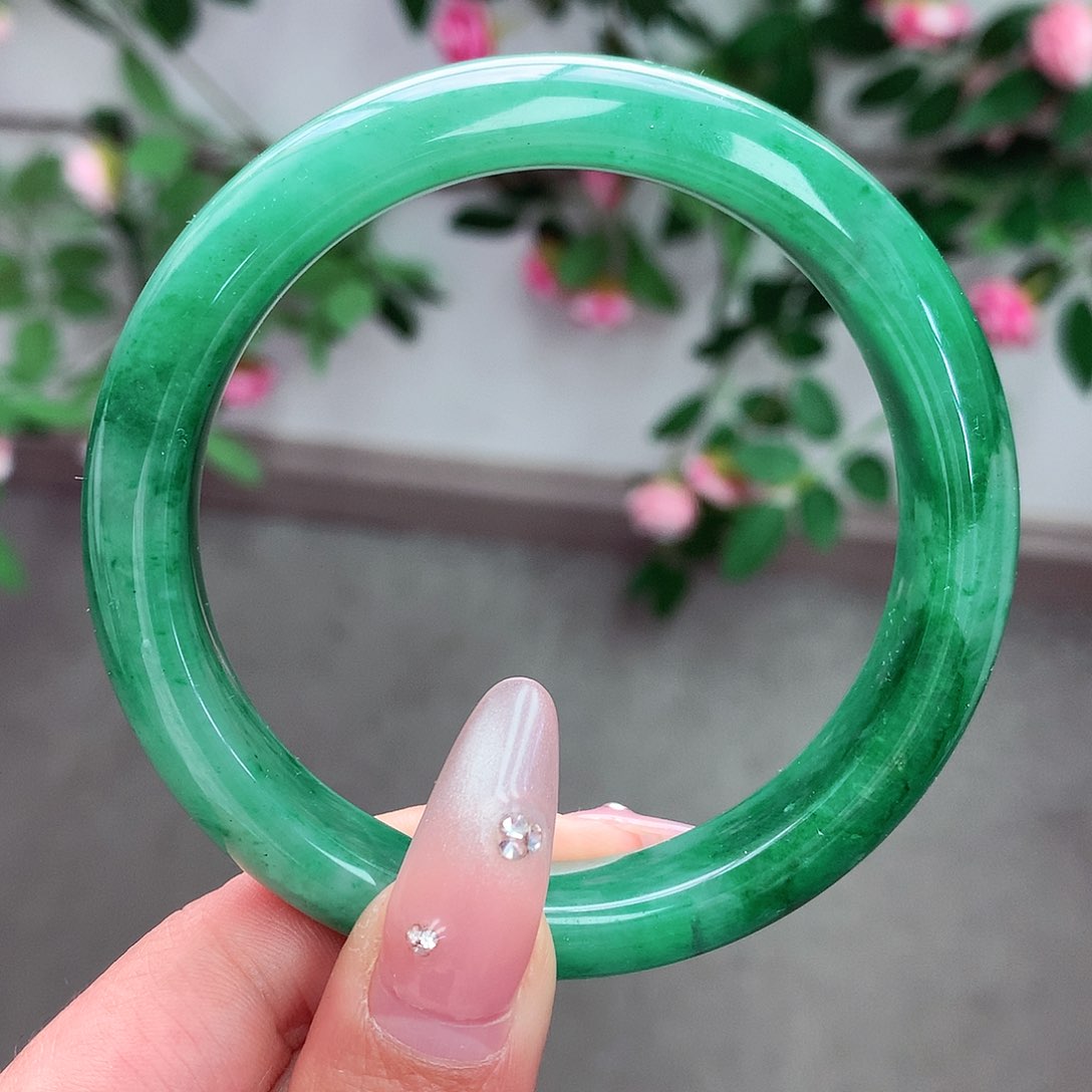 石英质玉手镯未镶嵌5***1