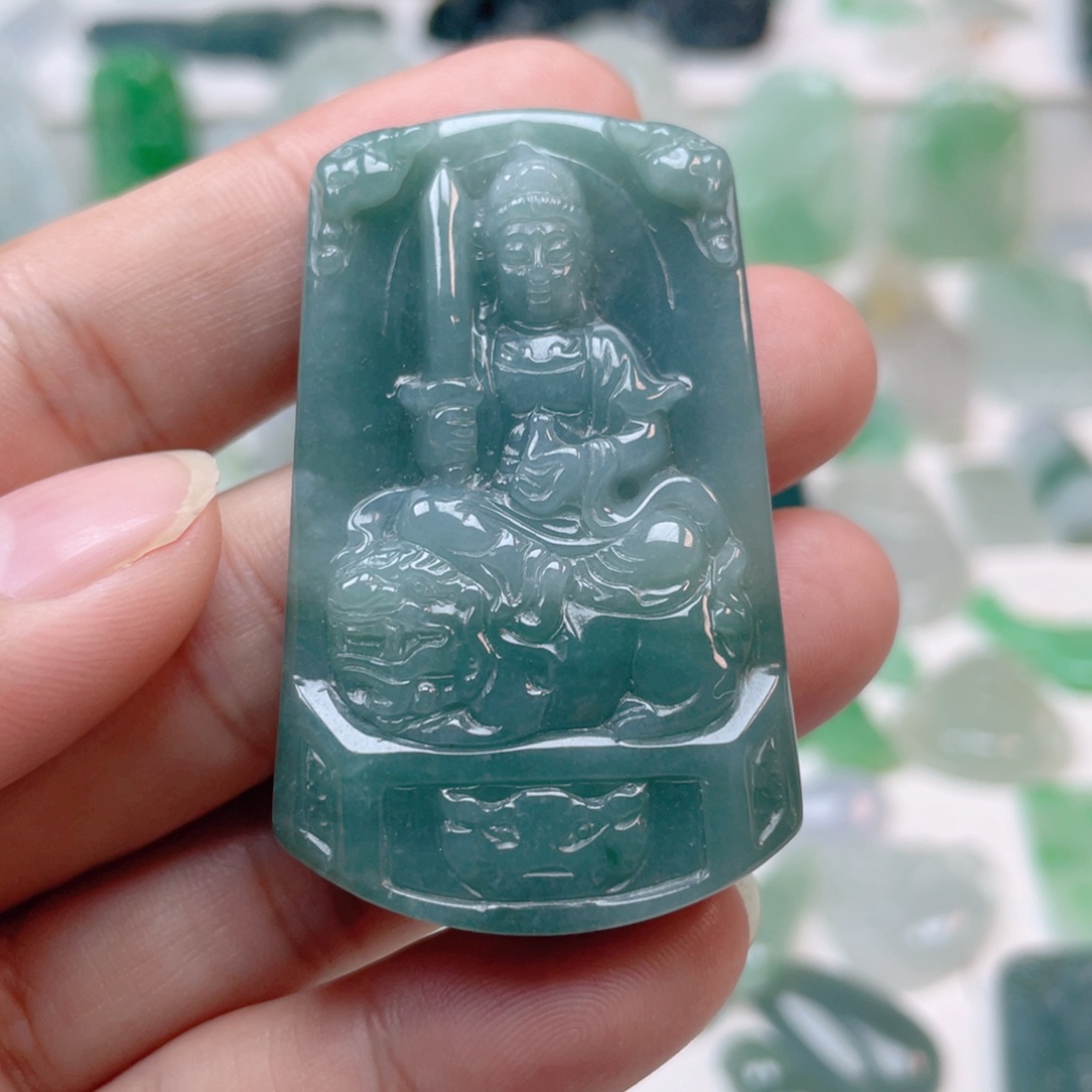 翡翠颈饰未镶嵌文殊