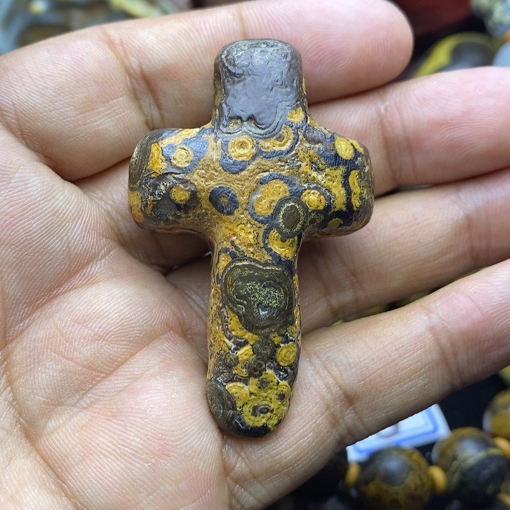 吊坠等多种功能组成等内容