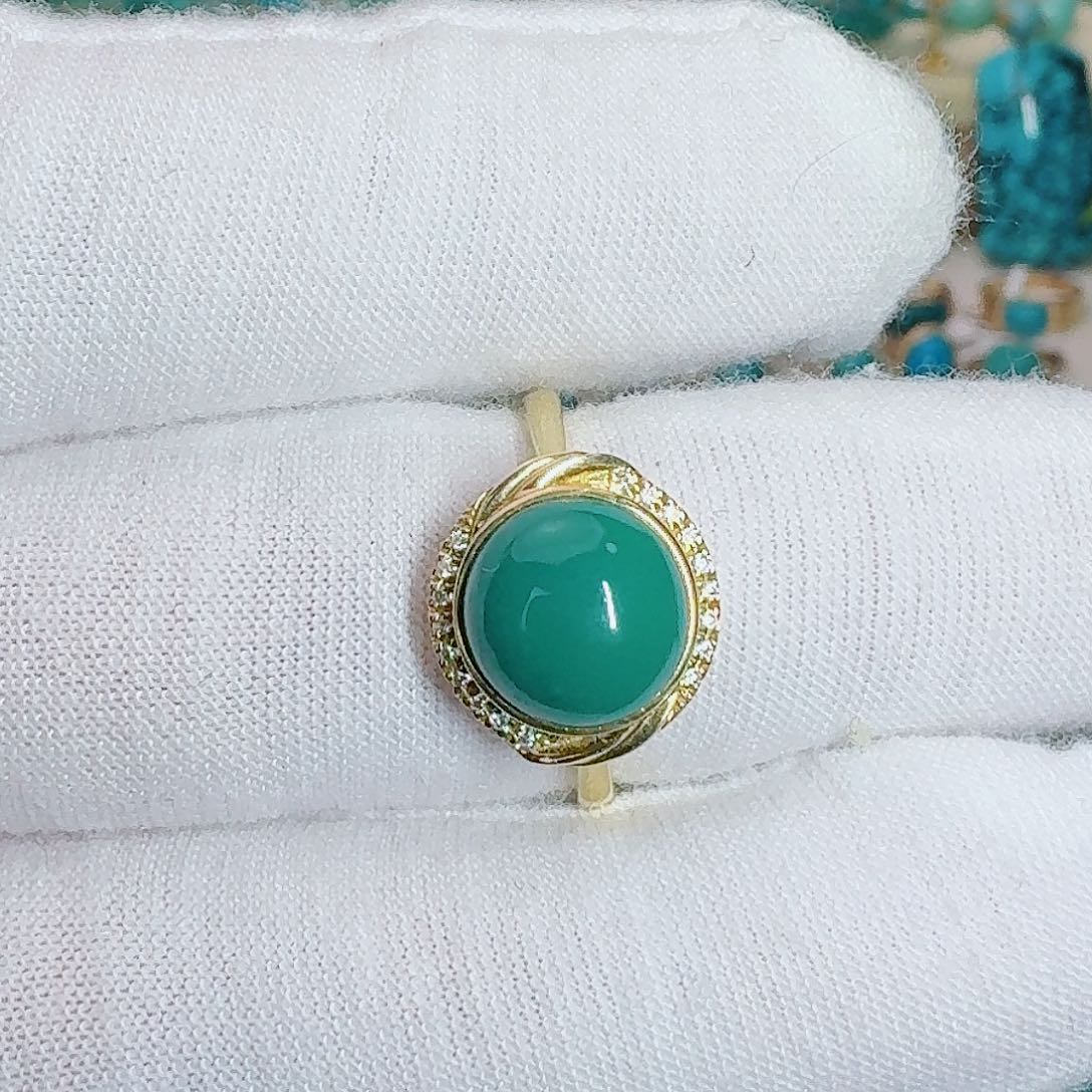 绿松石18K金镶嵌珠宝奇石饱满玉华绿戒指