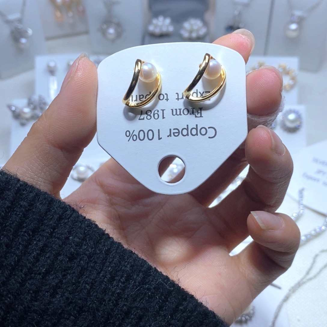 耳饰未镶嵌淡水珍珠