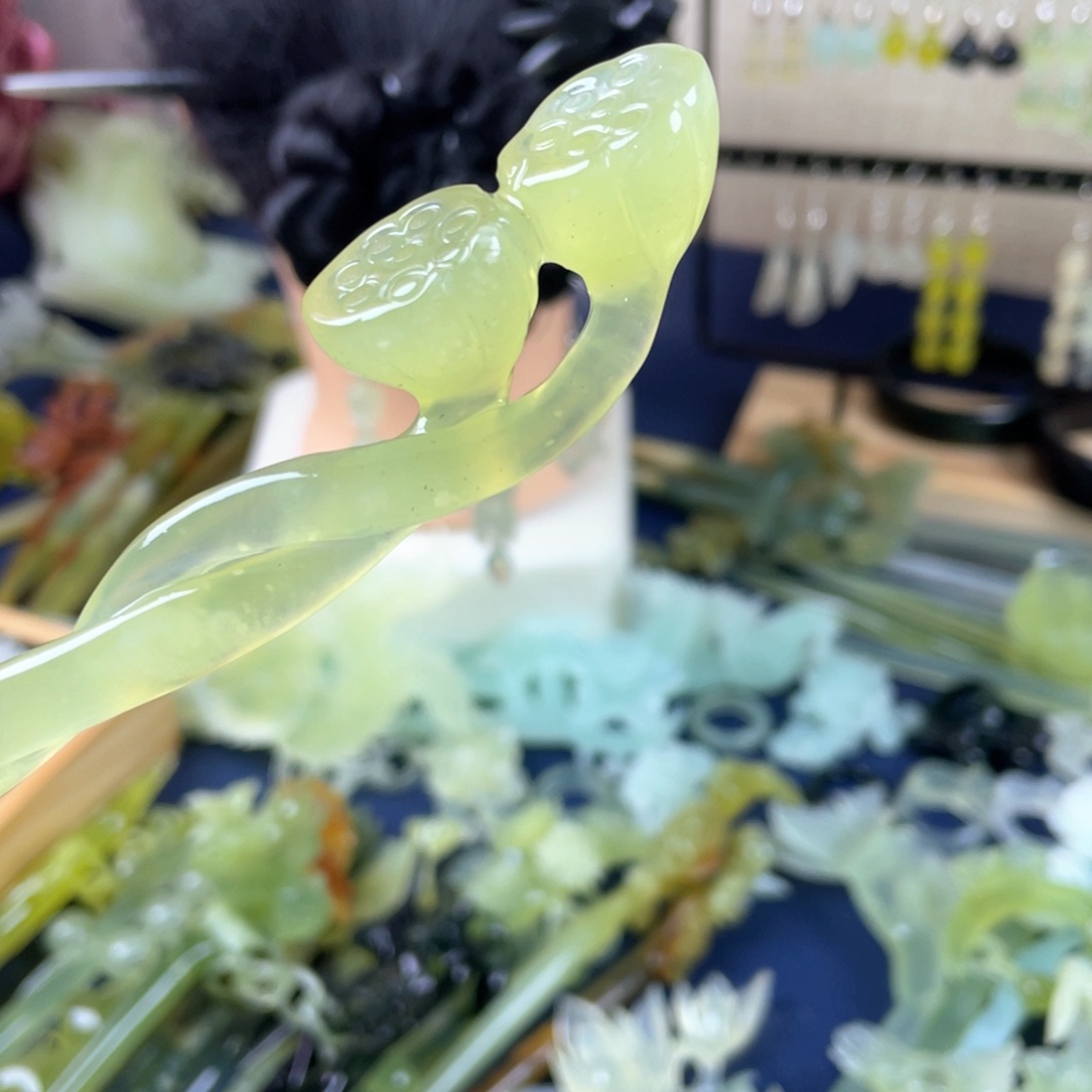 蛇纹石玉发饰未镶嵌