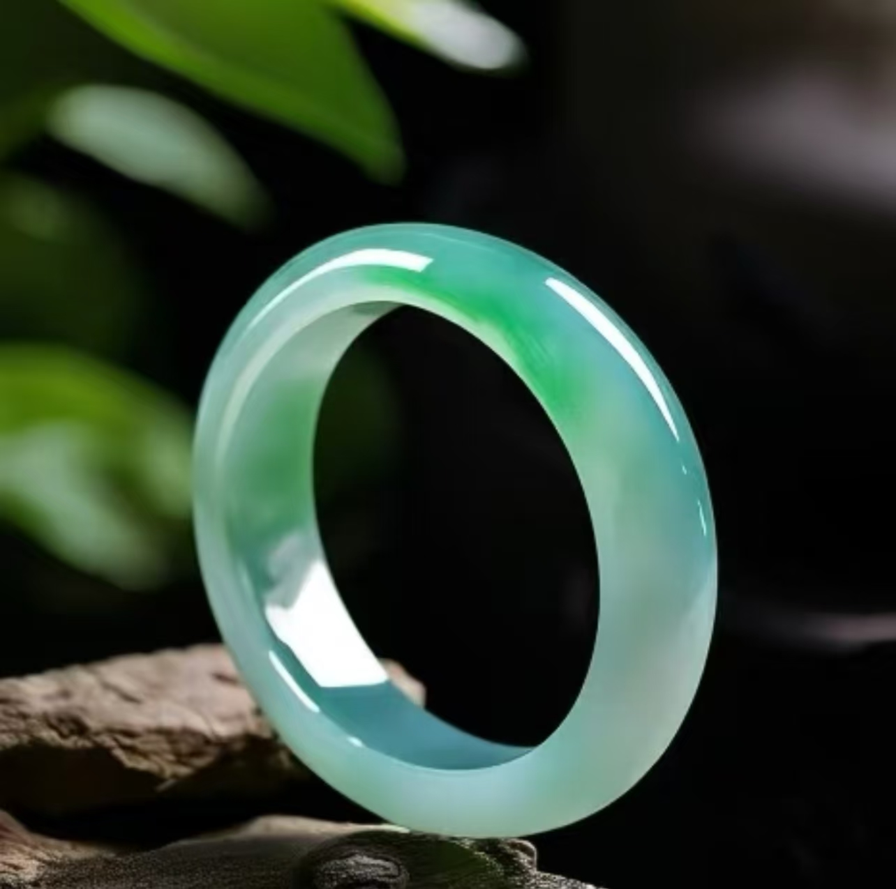 商品讲解中 产品讲解15-20分钟 主播选货上架 非全部售卖 