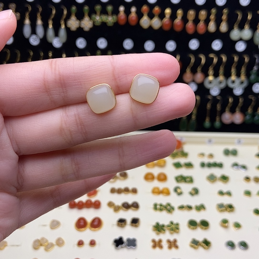 和田玉银S925镶嵌耳饰