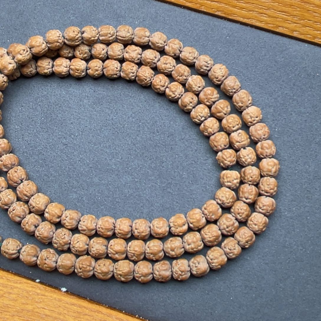 金刚菩提吊坠?**霍订制