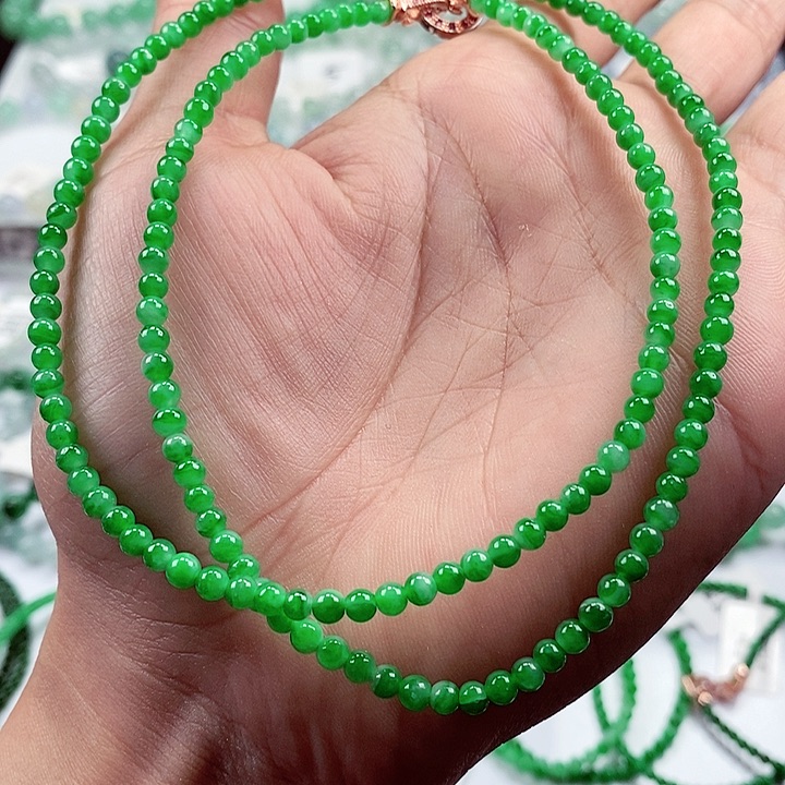 翡翠手链未镶嵌落***音。