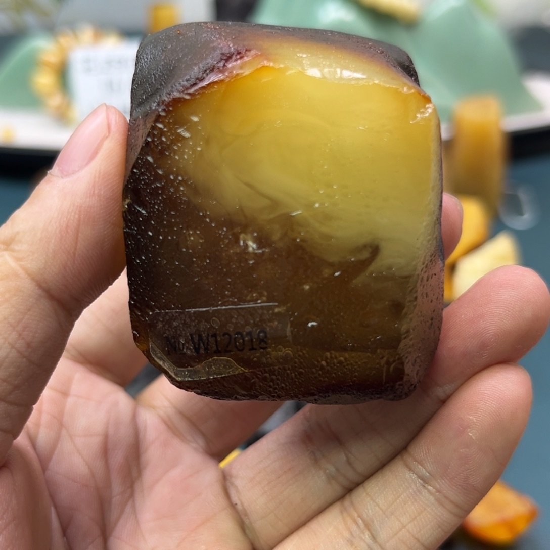 定制琥珀未镶嵌40圆珠