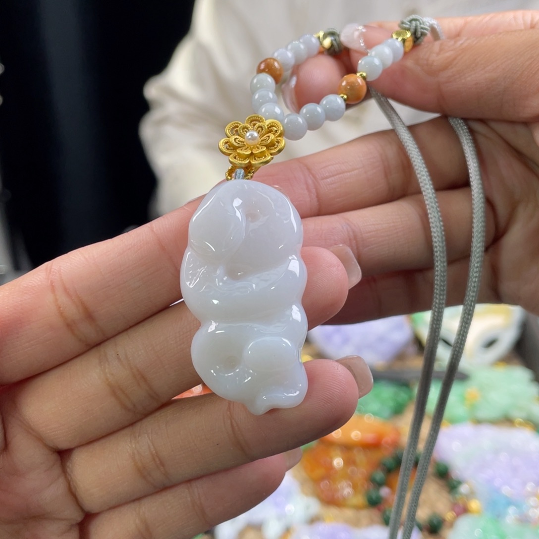 翡翠颈饰未镶嵌代编织