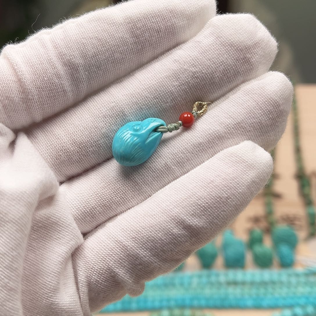 绿松石雕刻未镶嵌