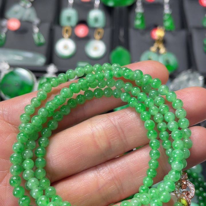 翡翠颈饰未镶嵌年*珠子