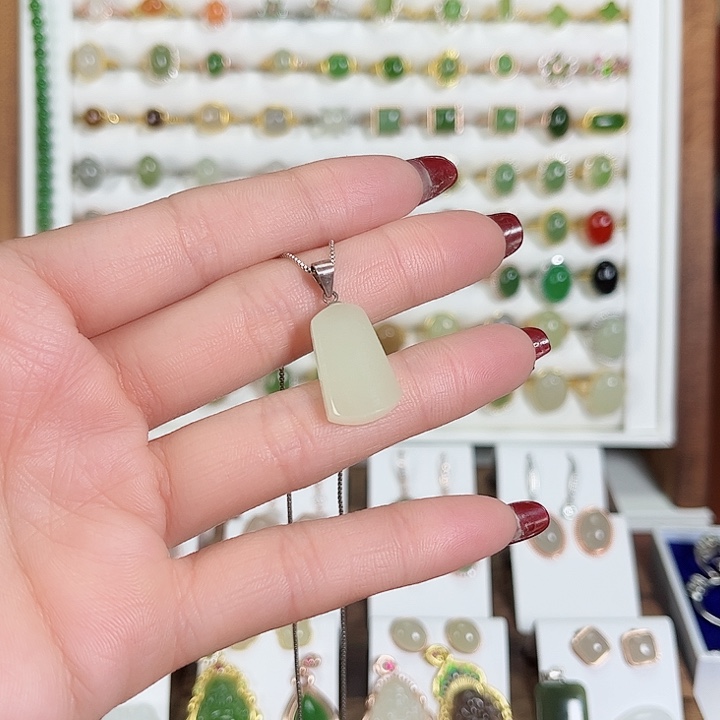 和田玉颈饰银S925镶嵌