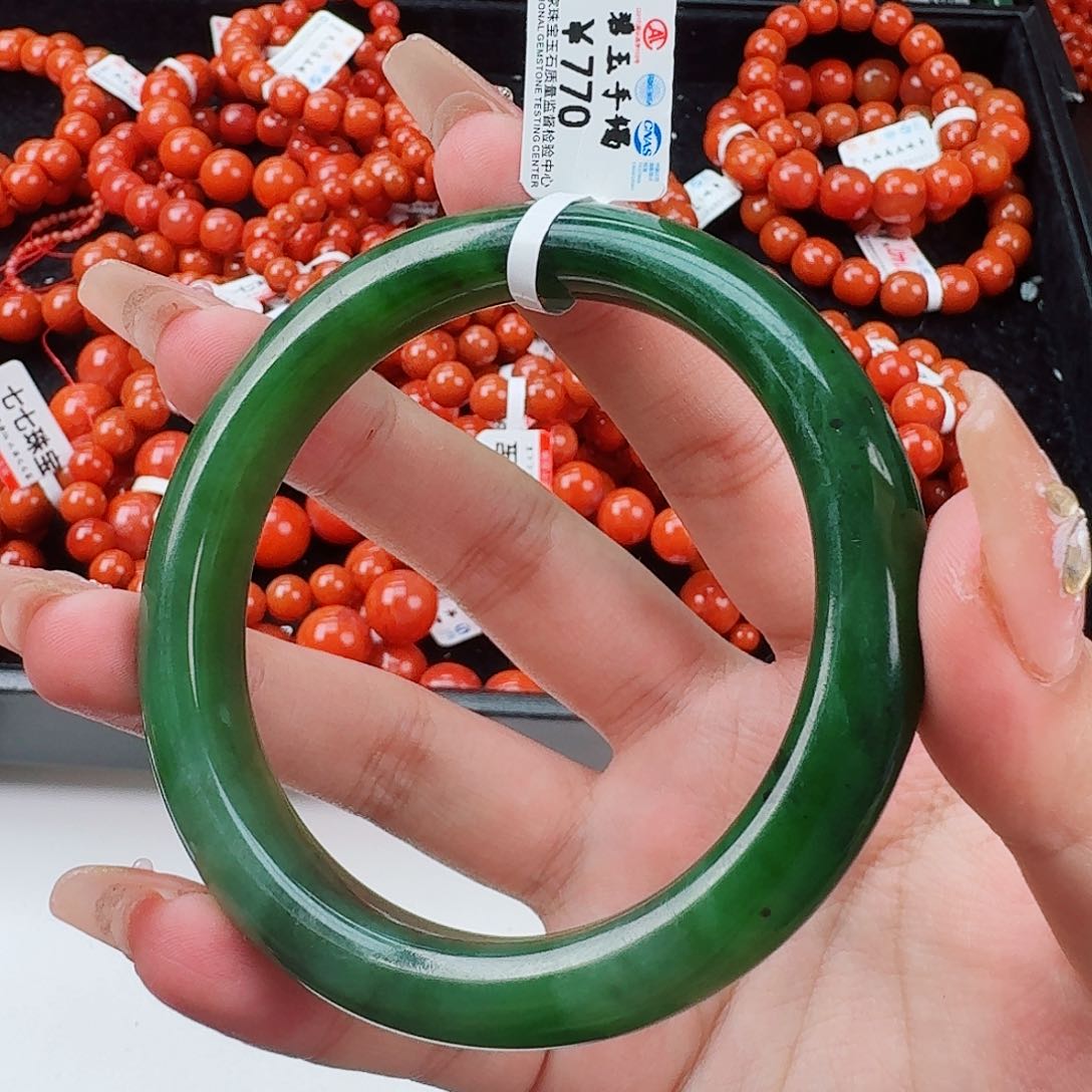 和田玉（碧玉）碧玉手镯 59未镶嵌