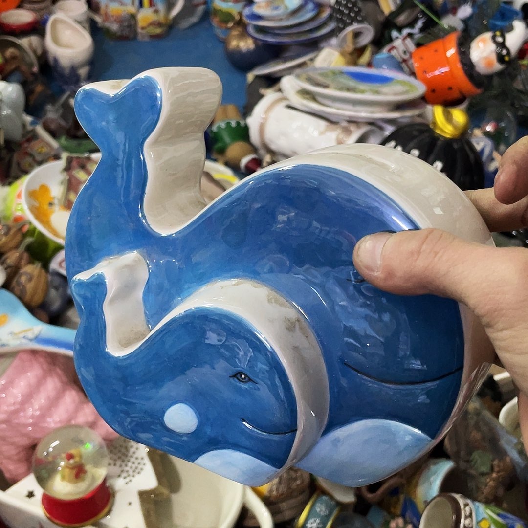 摆件  磕碰。  封釉。