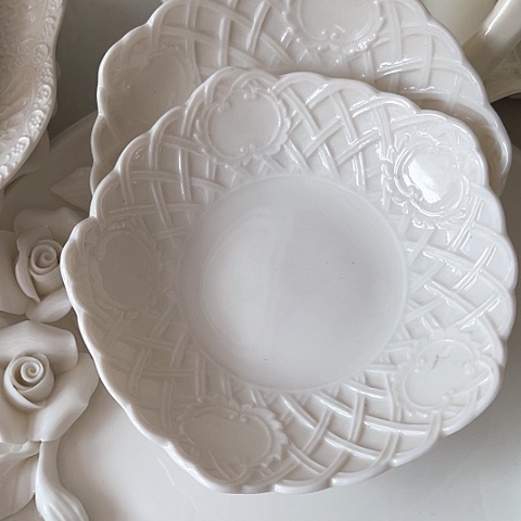 白瓷怒*。蘸料碟八个12厘米