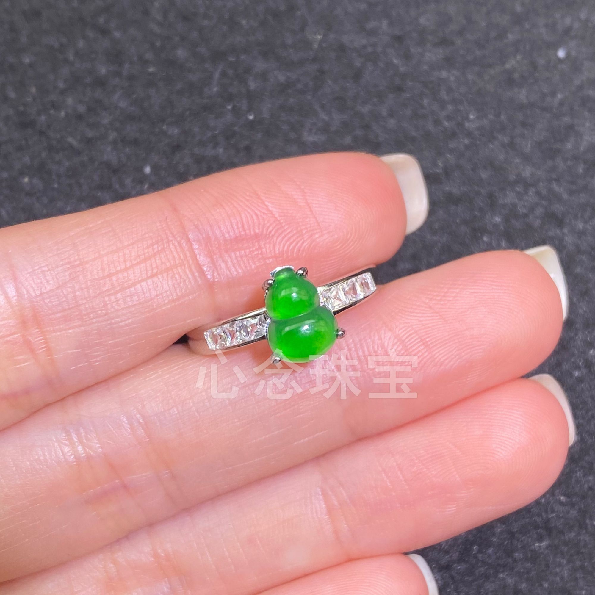 翡翠葫芦戒指天然A货S925银镶嵌百搭温婉精致多样性设计款式戒指
