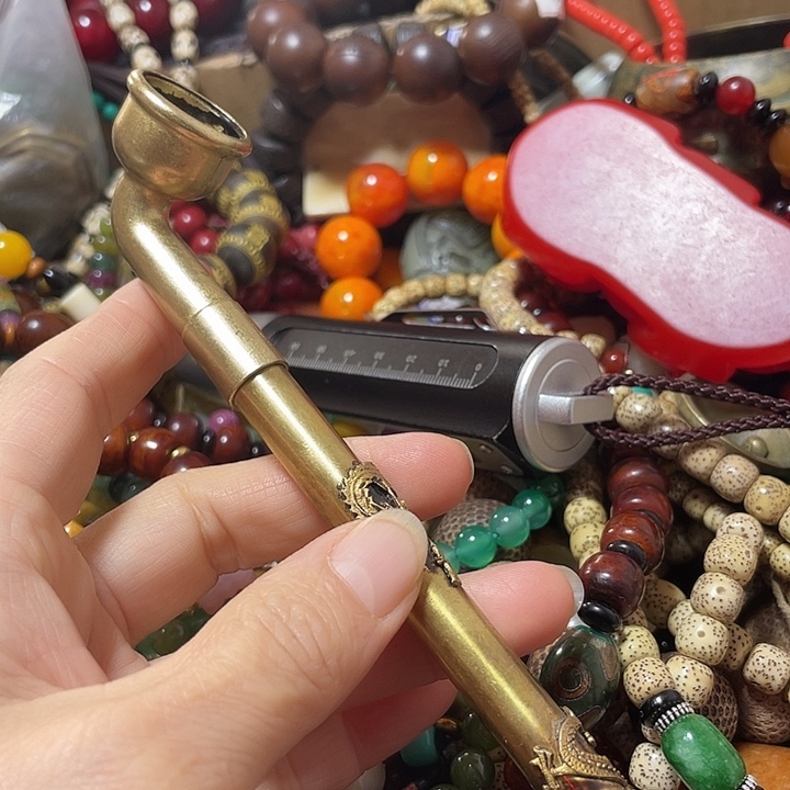 坐***涛琉璃/树脂/塑料类