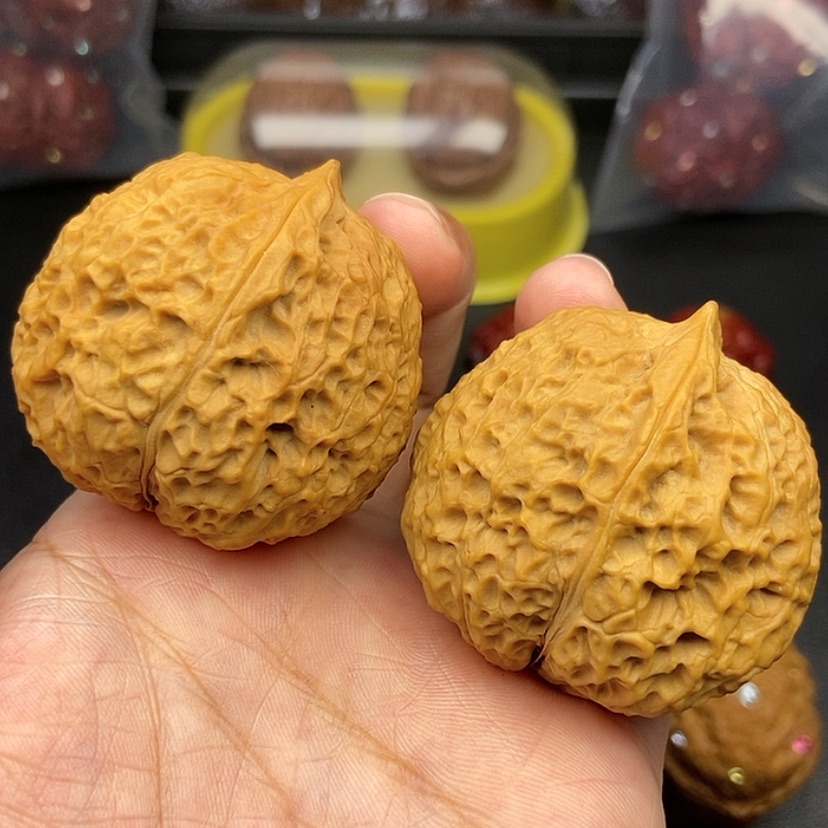 【闪购商品】把件文玩核桃43尺大寿桃56.4克