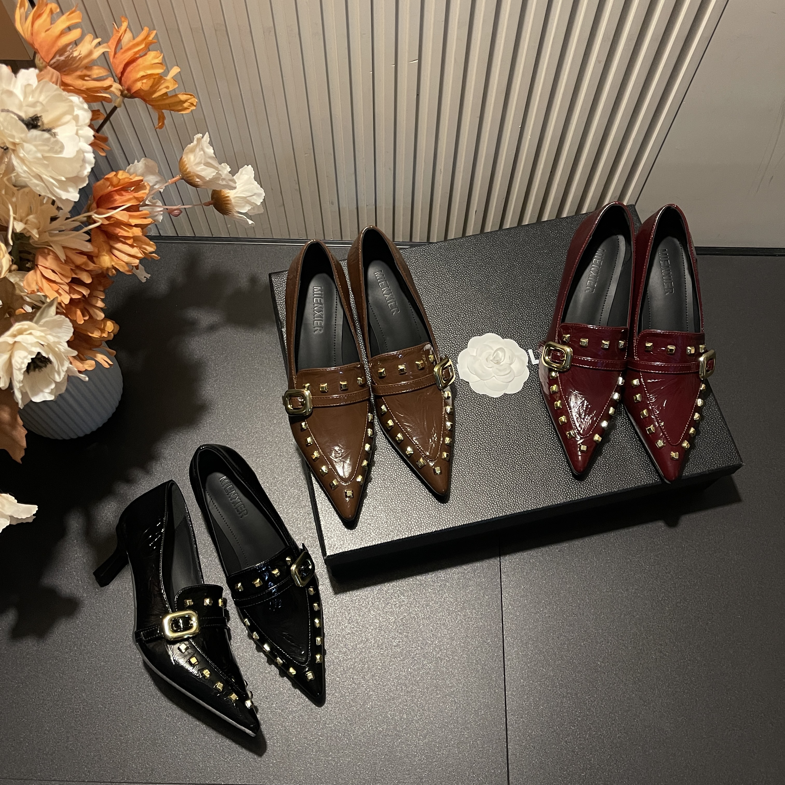 【现现】新款超绝设计感细跟法式秋季时尚百搭舒适爆款尖头高跟鞋