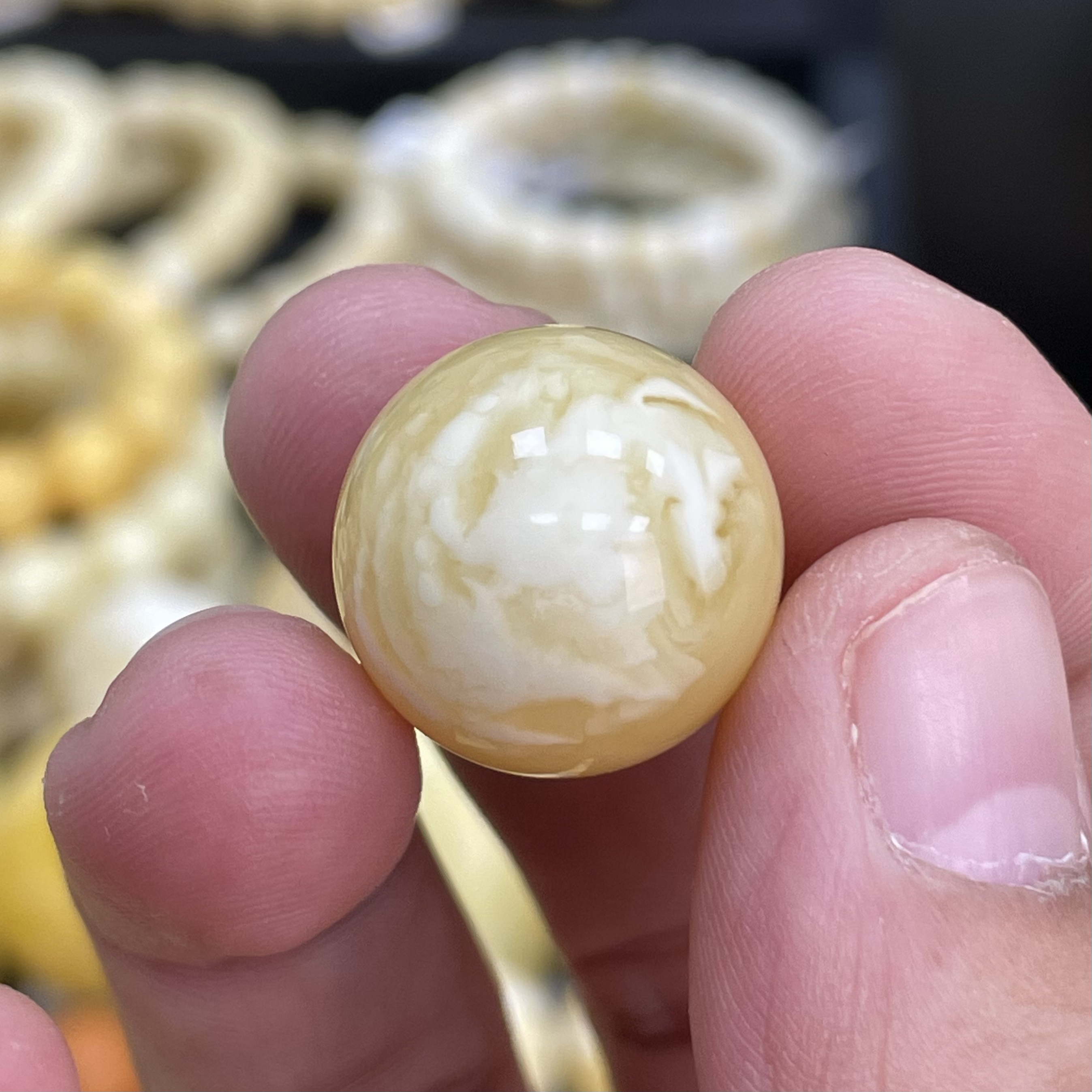 魔梵珠宝｜17.2mm天然蜜蜡 浓蜡瓷妖花