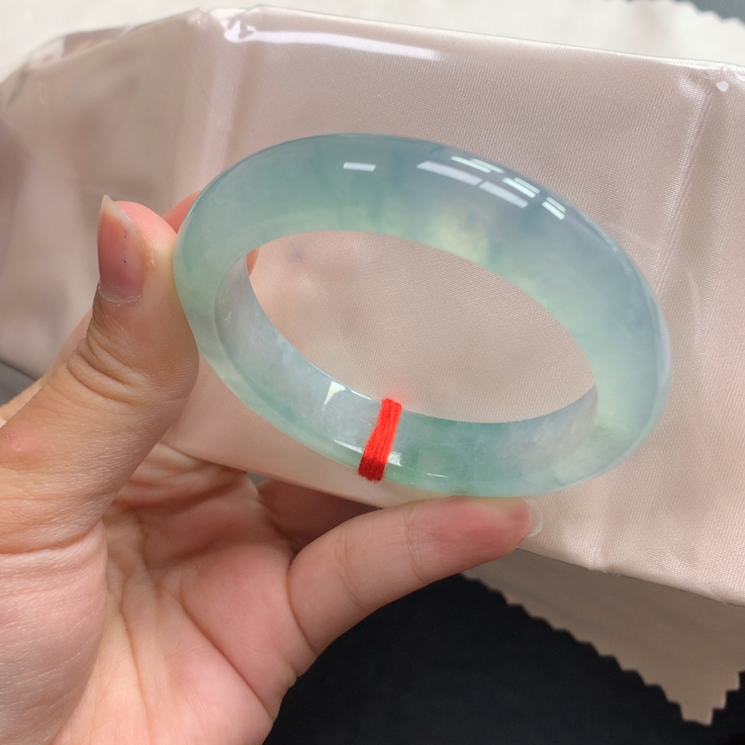 大***琳翡翠未镶嵌手镯52泥鳅背冰幻彩三色极光