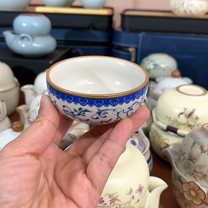 缠枝莲80毫升主人杯