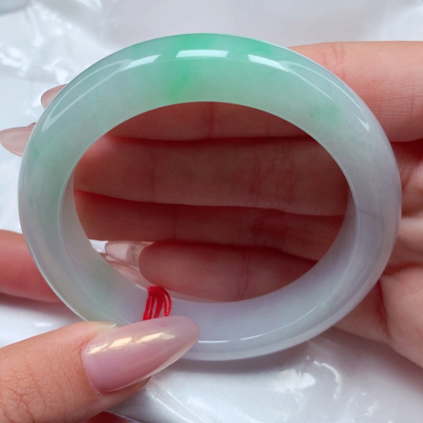 【闪购商品】翡翠手镯未镶嵌52圈