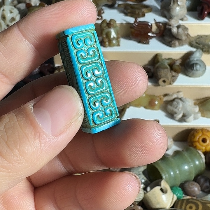 摆件瓷器等艺术作品多次参加