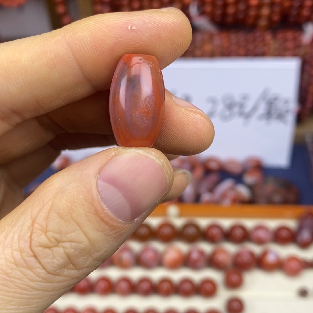 南红玛瑙未镶嵌珠宝半成品