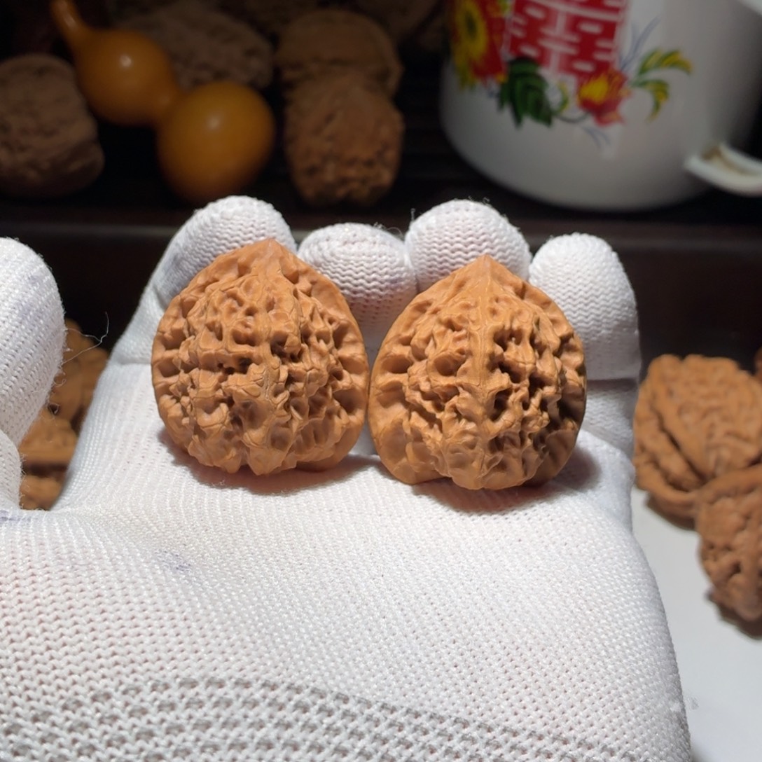 吊坠文玩核桃鱼鳞纹体验 微色