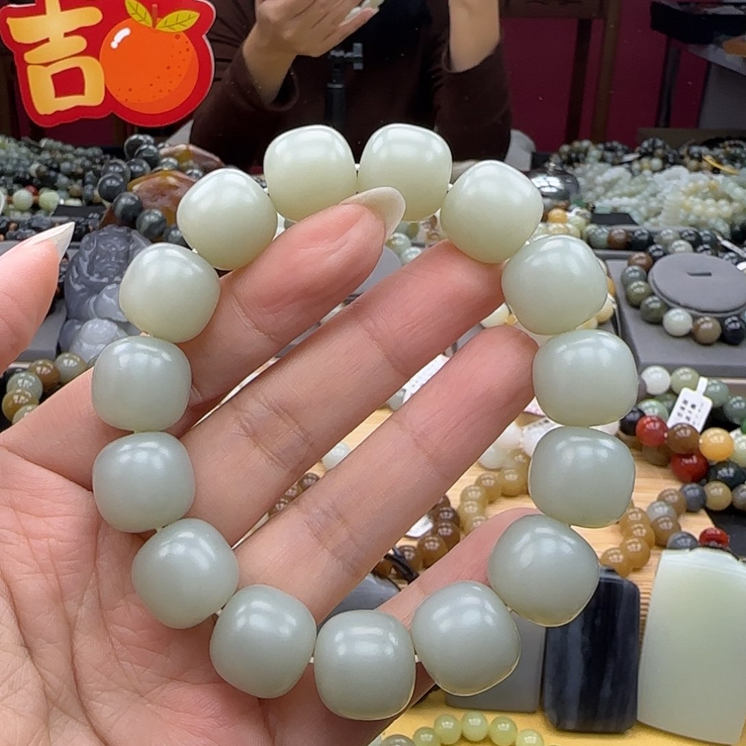 和田玉手链未镶嵌