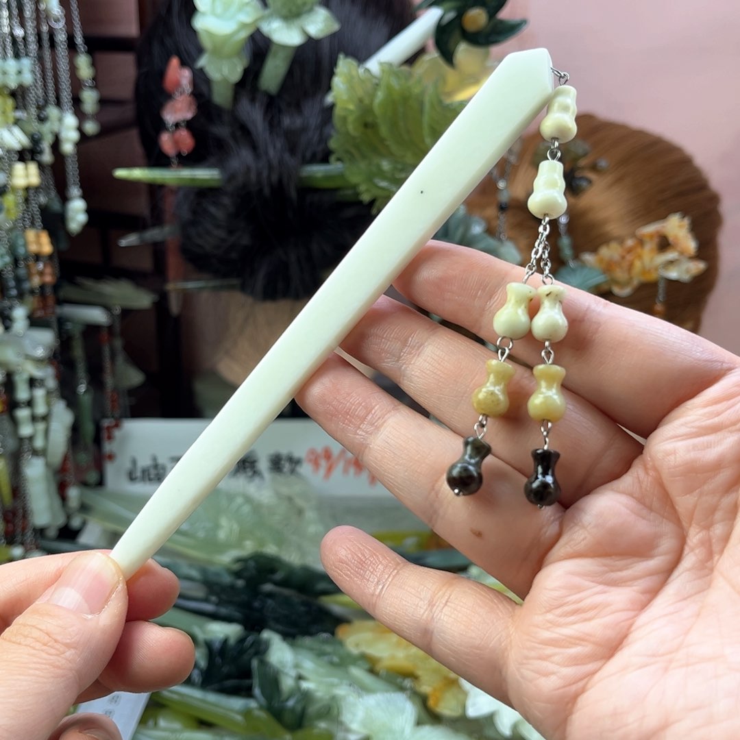 蛇纹石玉发饰未镶嵌默认微瑕岫玉发簪