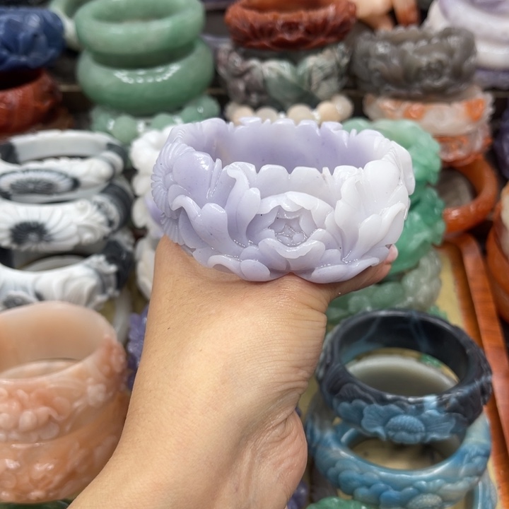 涵***盈石英岩玉未镶嵌手镯