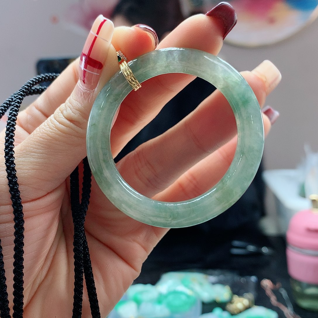 【闪购商品】翡翠吊坠(赠链)合金