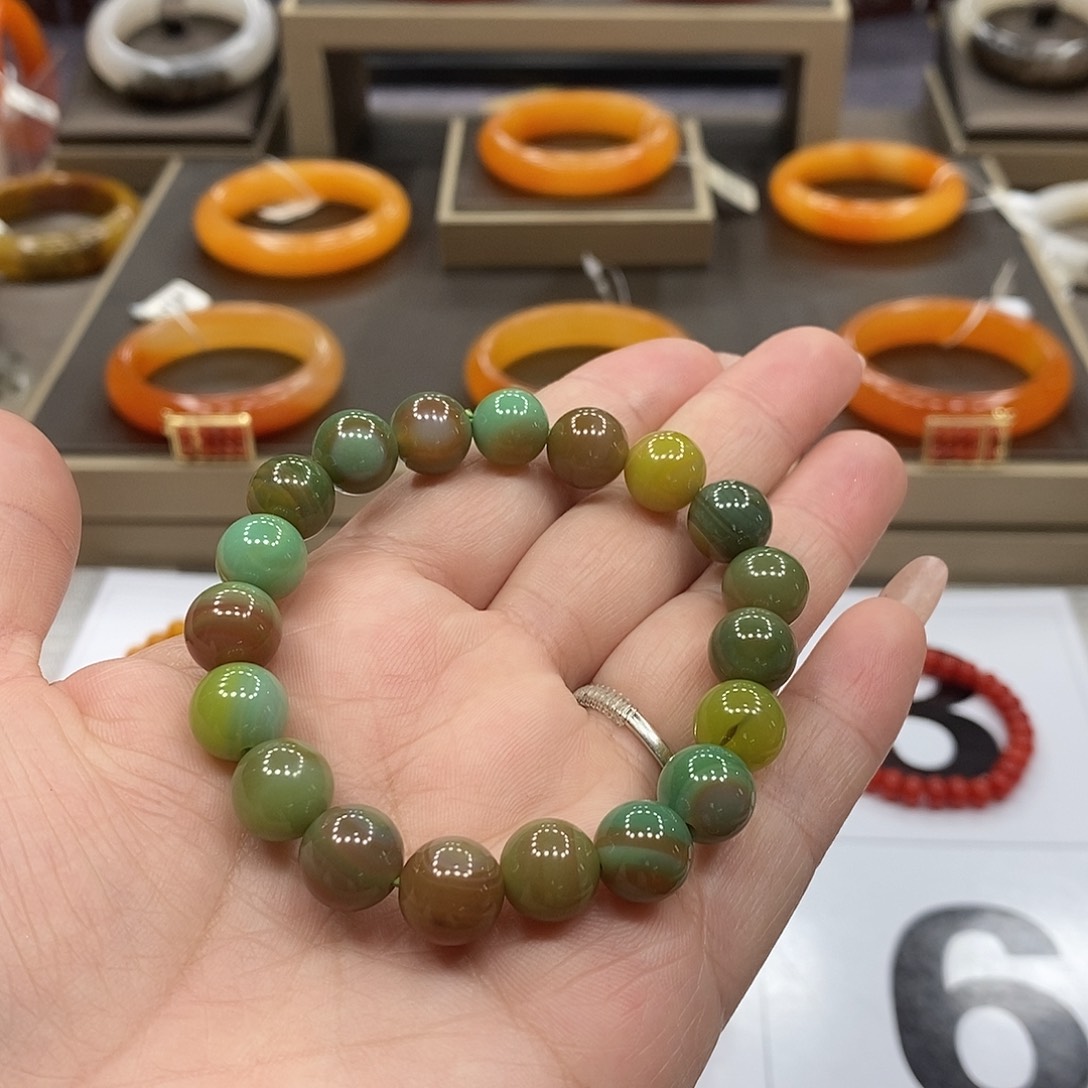 石英质玉未镶嵌手链玛瑙