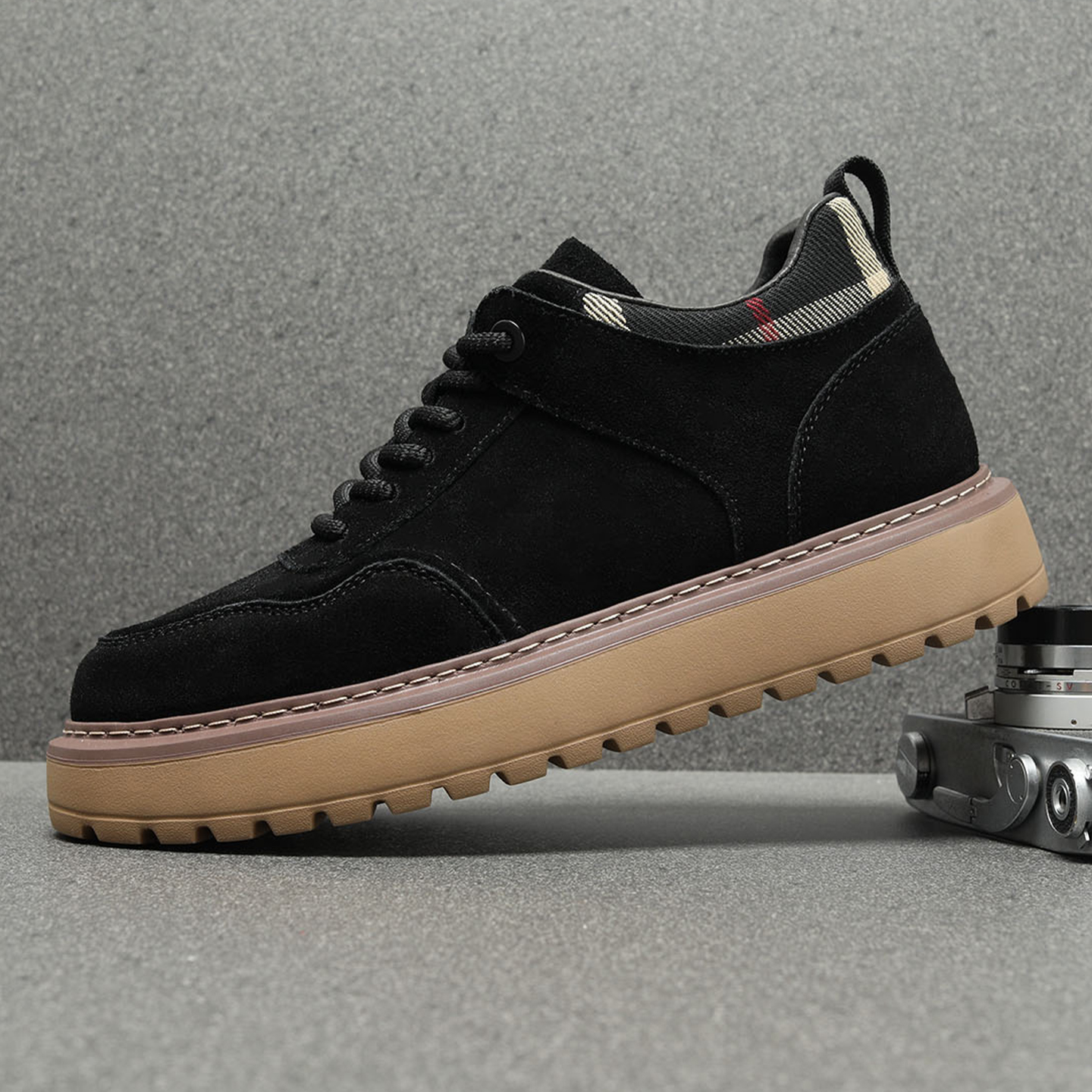 翻毛皮男鞋2025年冬季新款反绒皮休闲鞋男真皮厚底防滑耐磨工装鞋