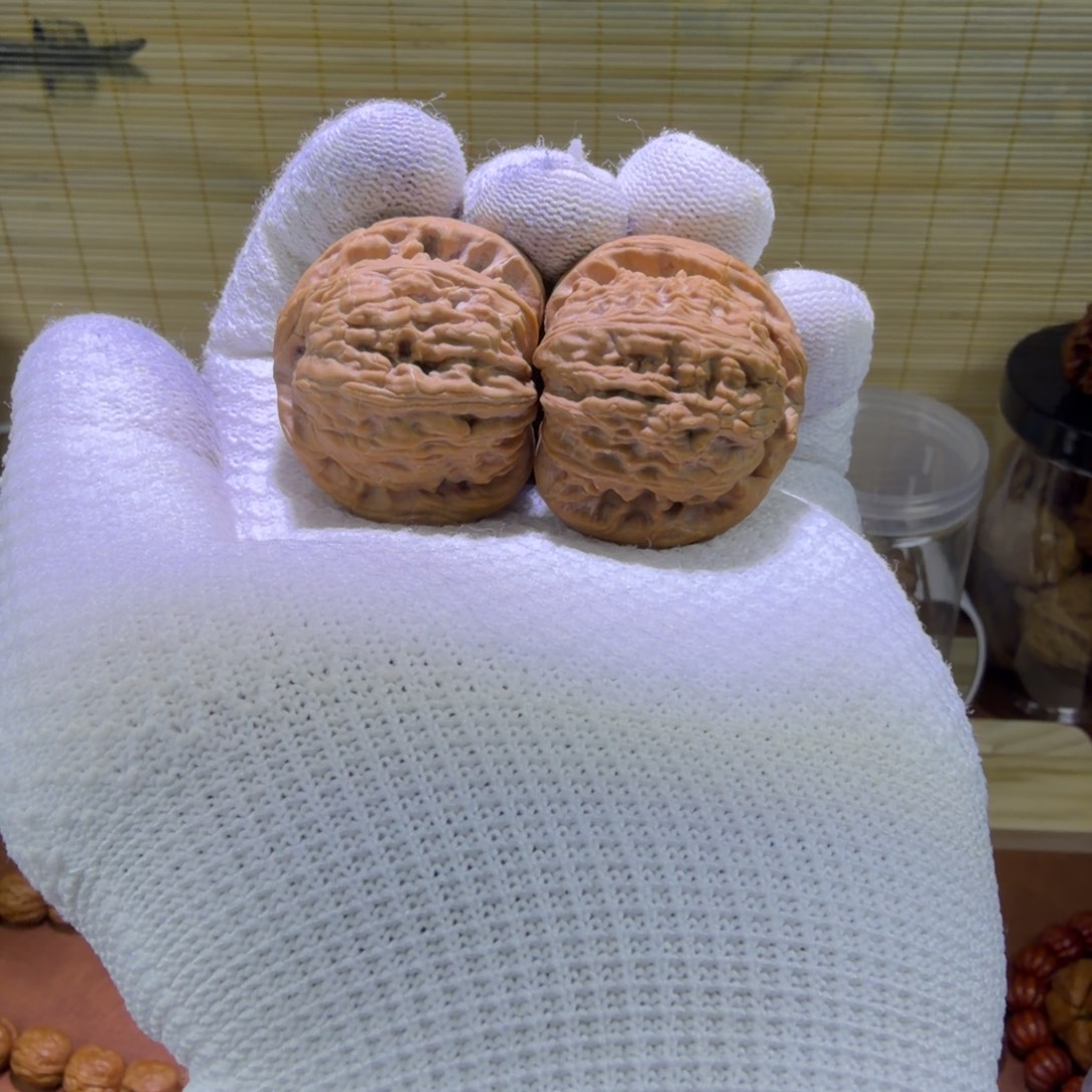 京***哥一对苹谷元宝一对闷白