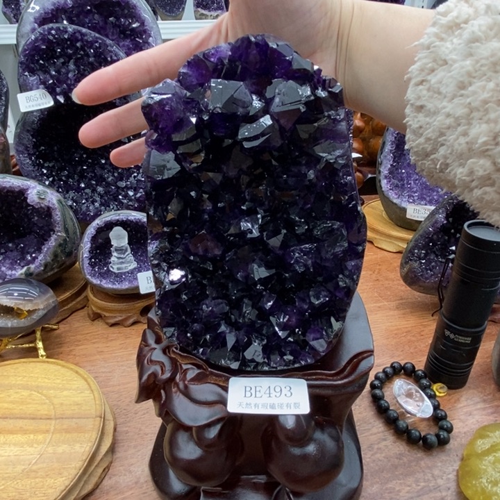 紫晶大型摆件（非配饰）未镶嵌