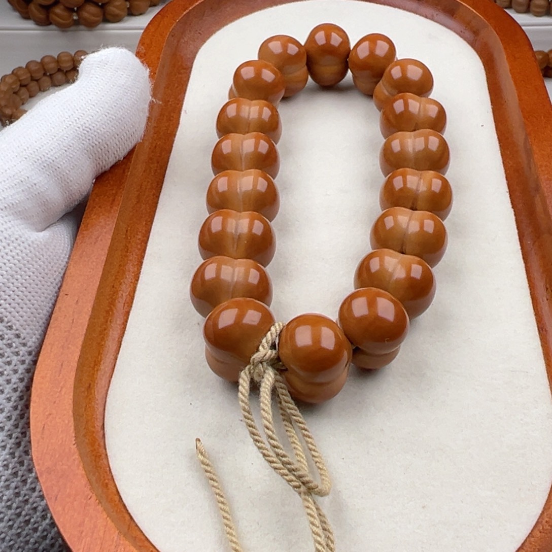 凤***令吊坠猴头核桃大屁桃