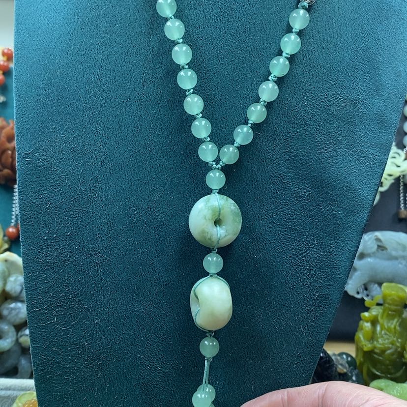 【闪购商品】蛇纹石玉吊坠未镶嵌