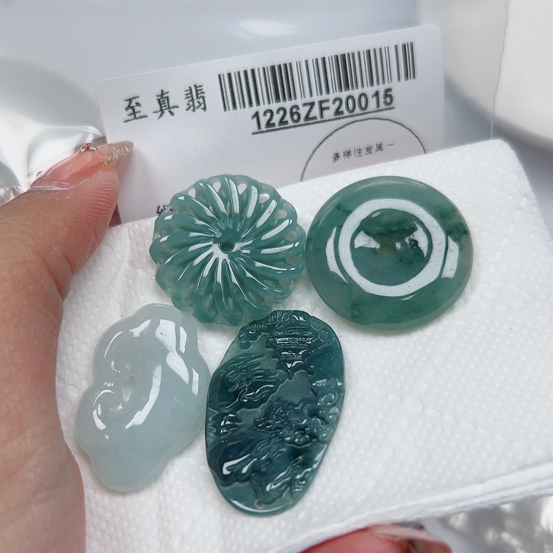 翡翠未镶嵌吊坠(不含链)