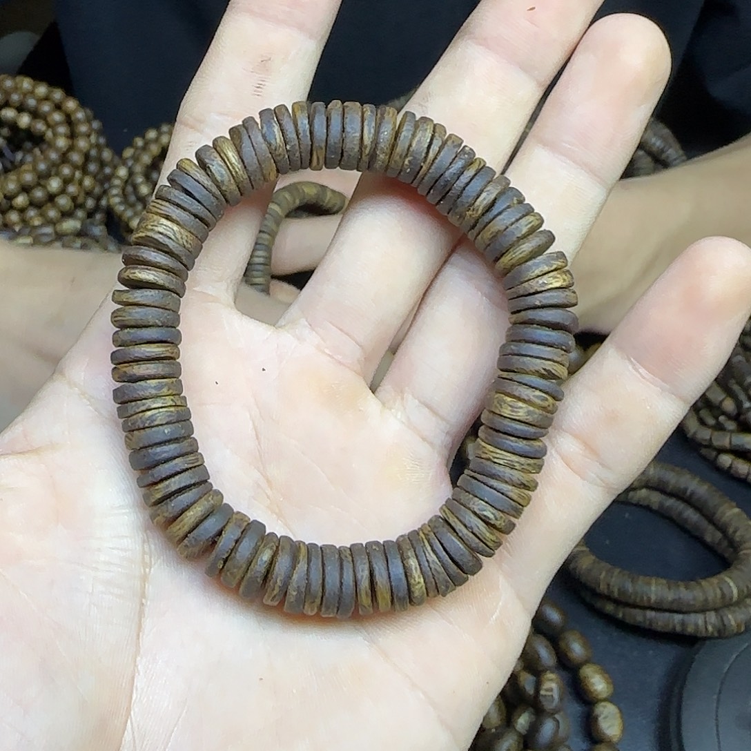 沉香沉香碎屑+1.0片片单圈11克加