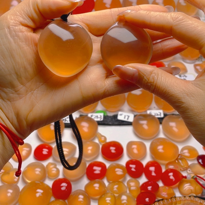 大***哥桃木保质保真青鱼石吊坠