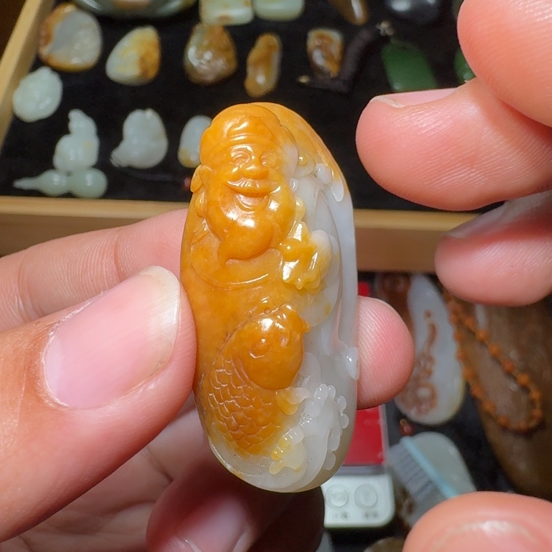 和田玉颈饰未镶嵌