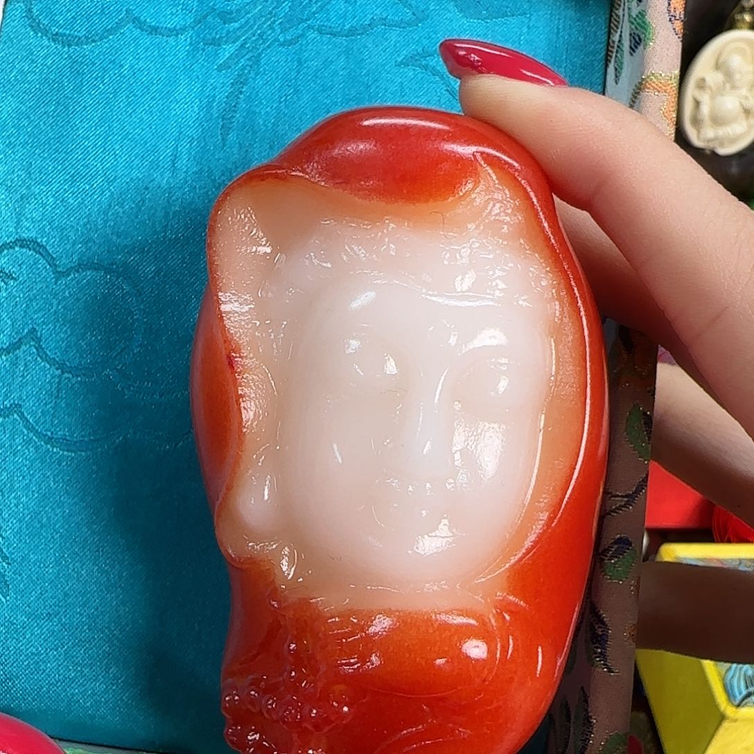 滴血莲花菩提吊坠卓玛推荐