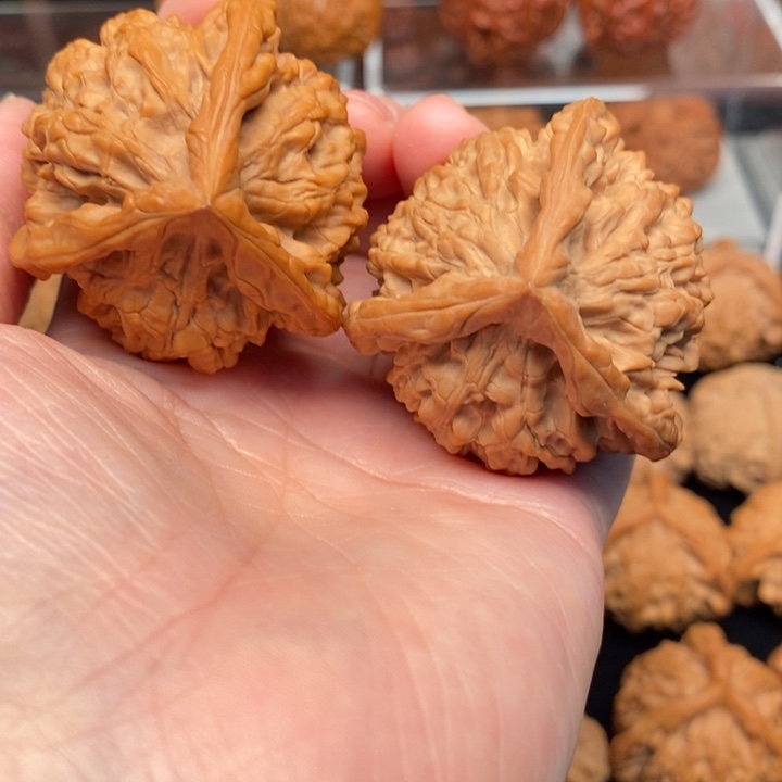 吊坠文玩核桃官帽奔