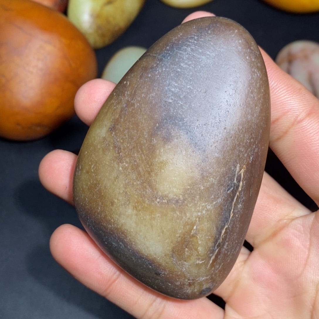 和田玉未镶嵌珠宝奇石