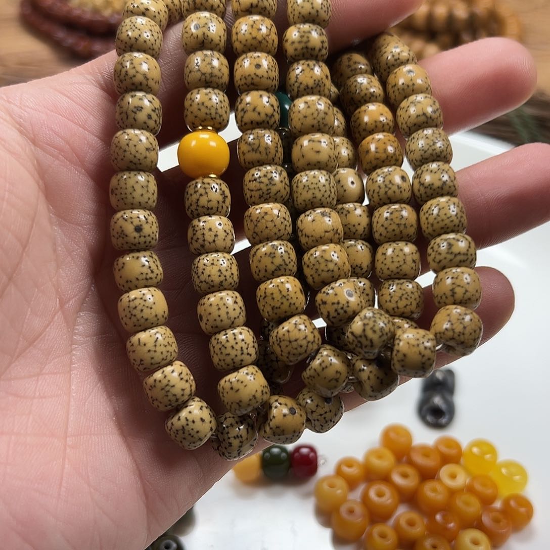 泥塑n****言泥塑工艺品（星星月月）