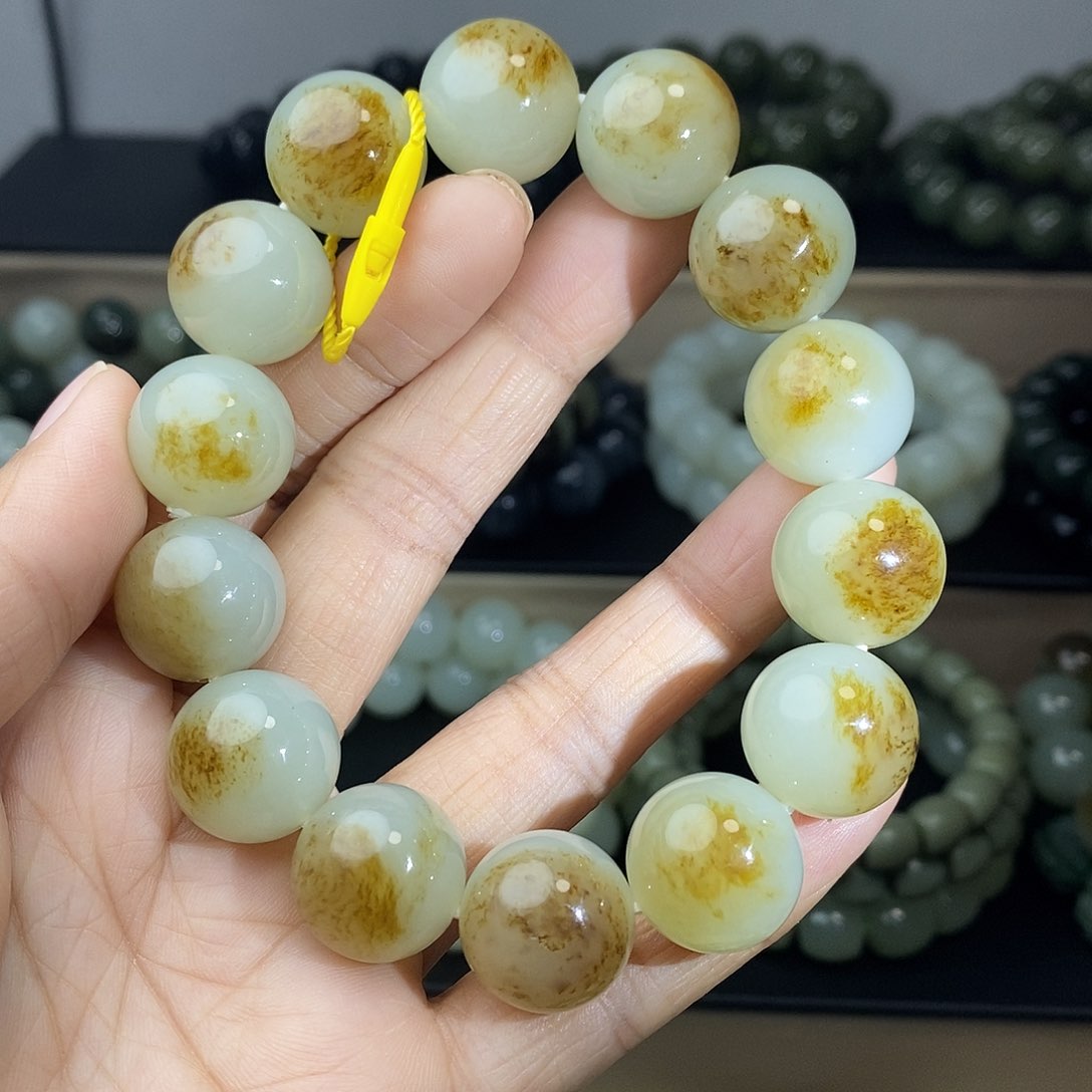 和田玉手链未镶嵌卡16