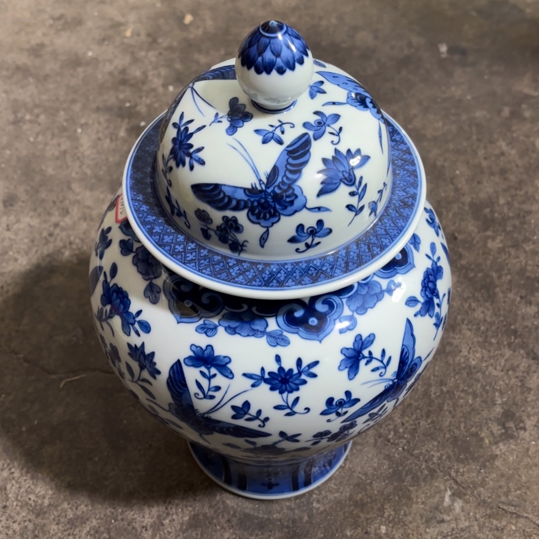 爱***士瓷摆件精品高货工艺美术品细路摆件