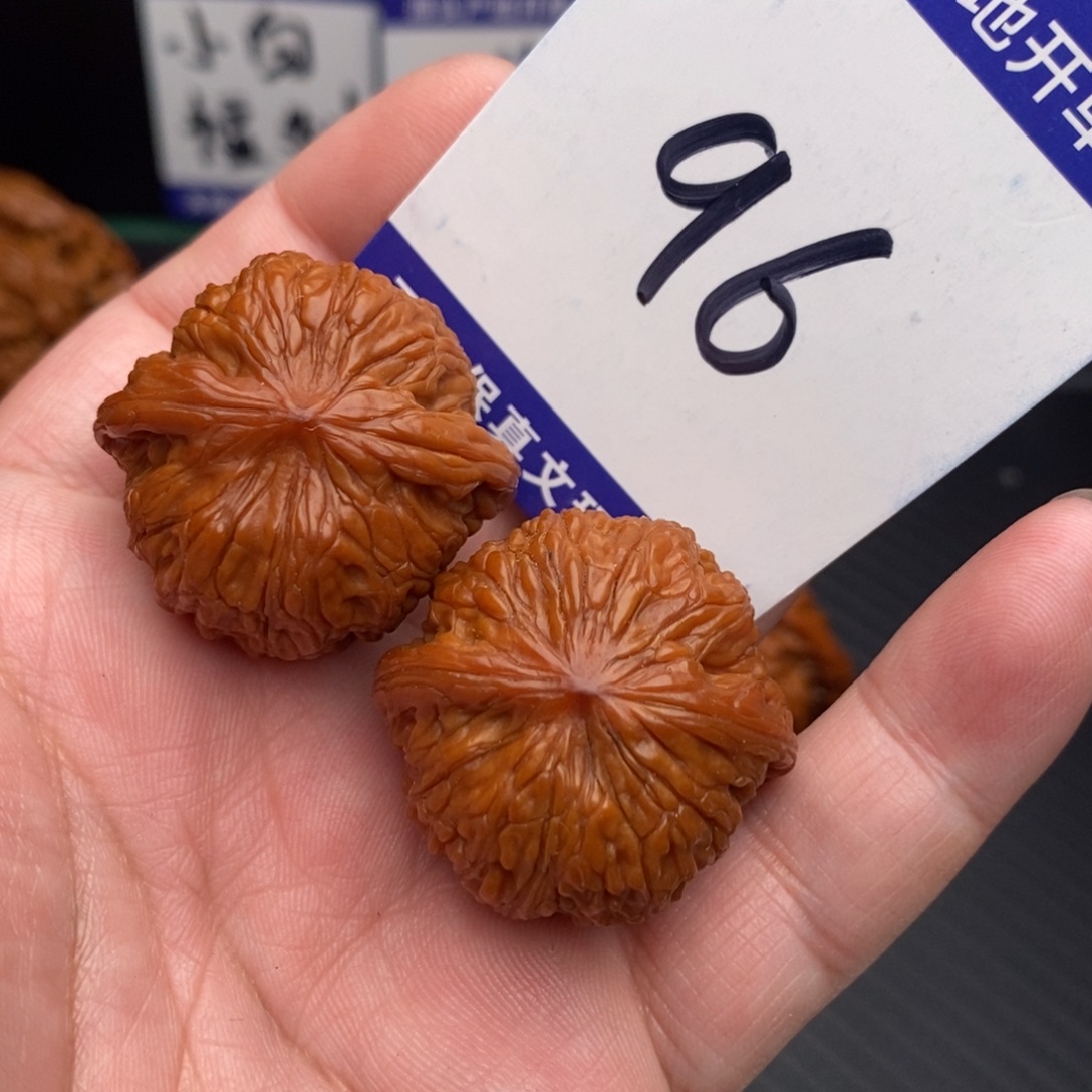 把件桃核磨盘32ooooo